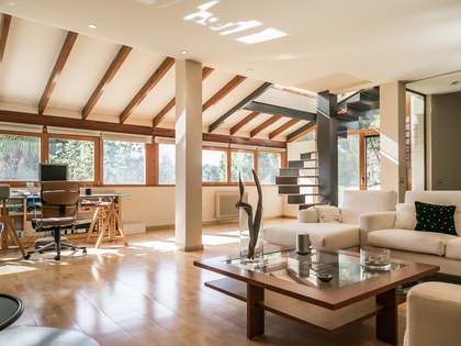 Casa / Vila de 758m&sup2; with 700m&sup2; Jardim &agrave; venda em Godella / Rocafort