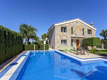 Casa / Vil&middot;la de 233m&sup2; en venda a D&eacute;nia, Costa Blanca