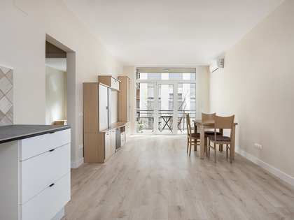 Appartement de 97m² a louer à Sants, Barcelona