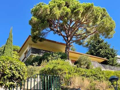 251m² house / villa for sale in Cabrils, Barcelona