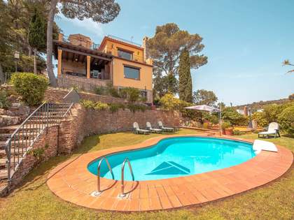 Huis / villa van 451m² te koop in Calonge, Costa Brava