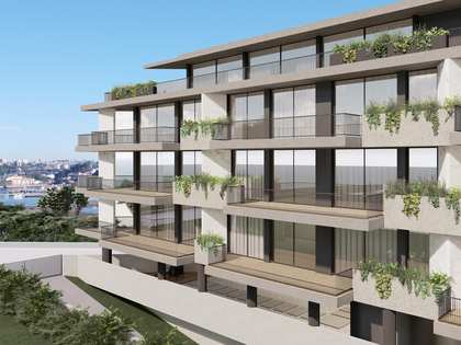Квартира 129m², 16m² террасa на продажу в Porto