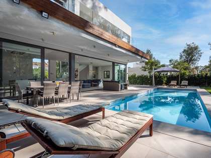 Casa / villa de 336m² con 130m² terraza en venta en Atalaya