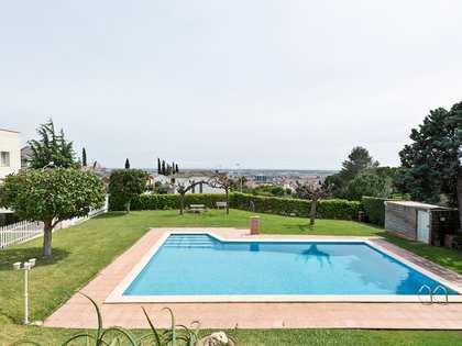 Maison / villa de 272m² a vendre à Viladecans, Barcelona