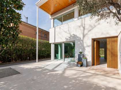 Casa / vil·la de 519m² en venda a Sant Cugat, Barcelona