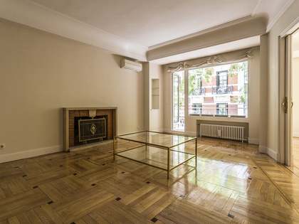 Appartement van 345m&sup2; te koop met 12m&sup2; terras in Almagro