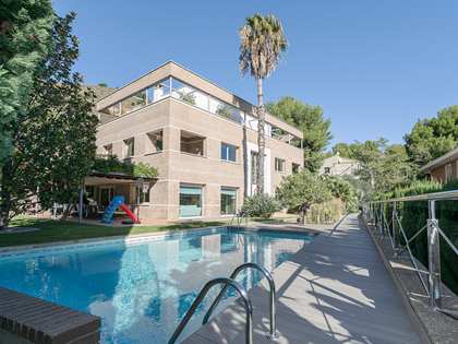 Villa de 686 m² en venta en Pedralbes, Barcelona
