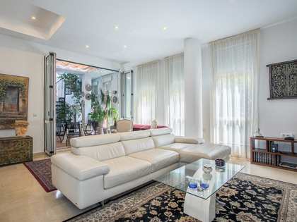 Квартира 308m², 133m² террасa на продажу в Севилья