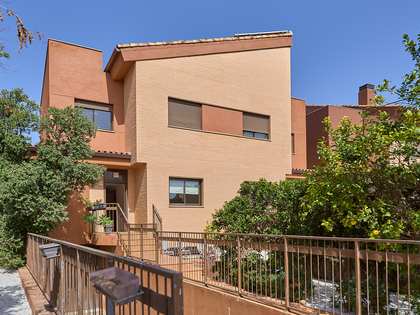 Дом / вилла 364m² на продажу в Bétera, Валенсия