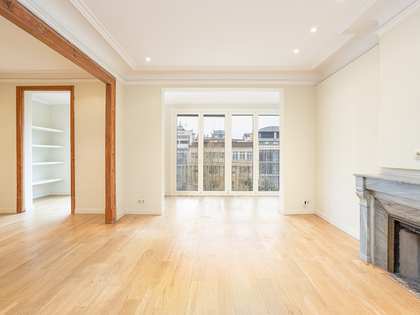 183m² apartment for sale in Eixample Right, Barcelona