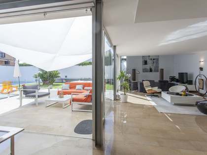 Villa de 380m² en venta en Bétera, Valencia
