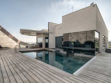 750m² house / villa for rent in Esplugues, Barcelona