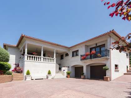 Дом / вилла 583m² на продажу в Pontevedra, Галисия