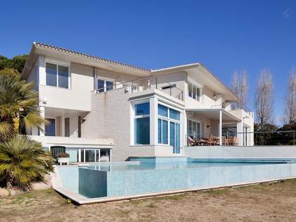 Villa for sale in Premià de Dalt on the Maresme Coast