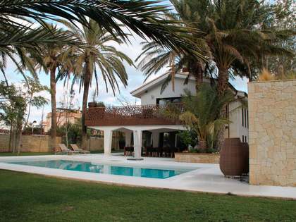 Casa / Villa di 586m&sup2; in vendita a D&eacute;nia, Costa Blanca