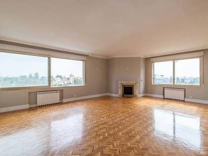 166m² lägenhet till salu i Sevilla, Spanien