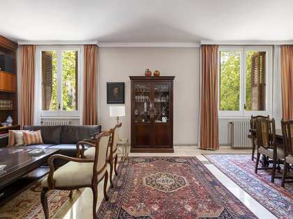 Appartement van 181m² te koop met 49m² terras in Eixample Rechts