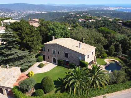 Villa van 324m² te koop in Platja d'Aro, Costa Brava