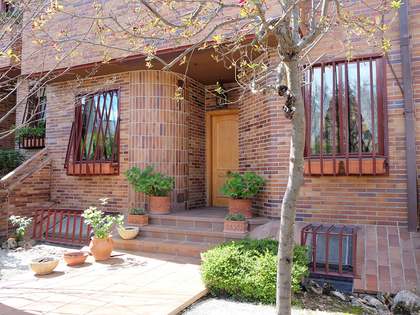 Casa / vil·la de 350m² en venda a Majadahonda, Madrid