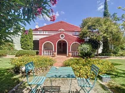 1,300m² house / villa for sale in Maó, Menorca