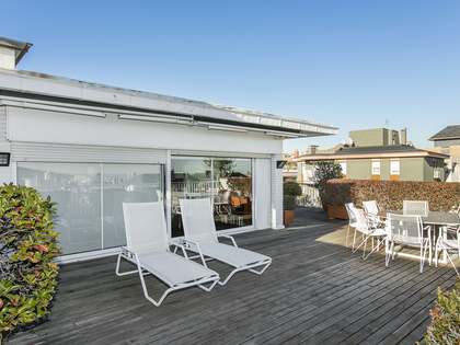 Penthouse van 100m&sup2; te huur met 152m&sup2; terras in Sant Gervasi - La Bonanova