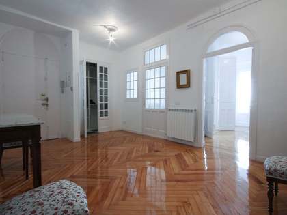Apartmento de 110m&sup2; em aluguer em Justicia, Madrid