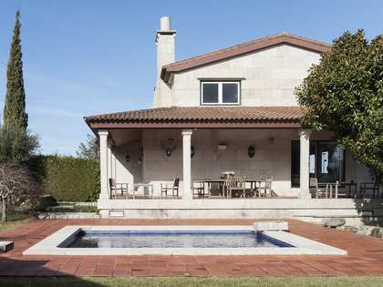 Casa / villa de 420m² en venta en Pontevedra, Galicia