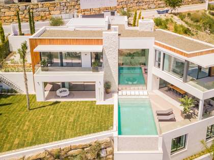 Casa / Vil&middot;la de 369m&sup2; en venda a Benahav&iacute;s, Andalusia