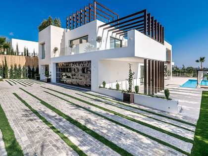 1,360m² haus / villa mit 590m² terrasse zum Verkauf in Benahavís