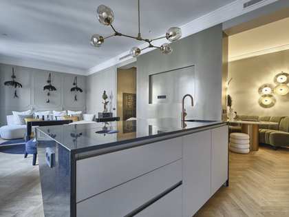 162m² apartment for sale in Cortes / Huertas, Madrid