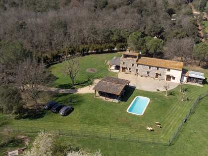 Casa di campagna di 476m² in vendita a El Gironés, Girona