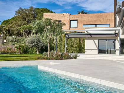 Casa / vila de 518m² with 400m² Jardim em aluguer em Esplugues