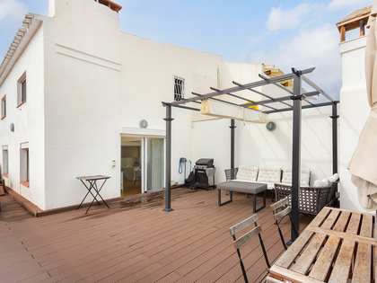125m² penthouse with 49m² terrace for sale in Eixample Right