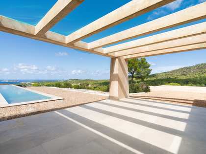 945m² house / villa with 43m² terrace for prime sale in San José