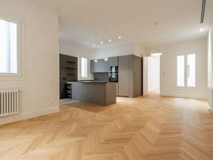163m² lägenhet med 10m² terrass till salu i Gotiska Kvarteren