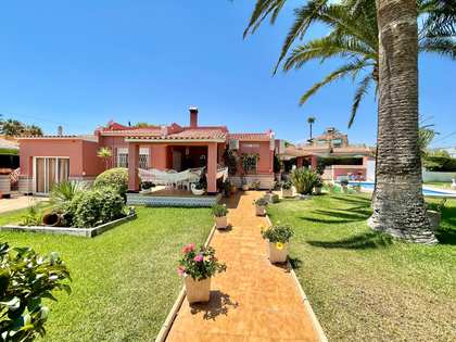 Дом / вилла 340m² на продажу в El Campello, Аликанте