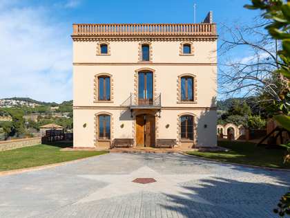Villa van 600m² te huur in Alella, Barcelona