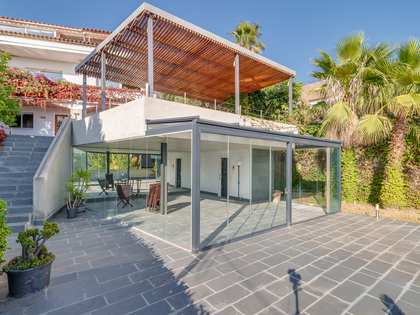 Huis / villa van 411m² te koop in Sant Just, Barcelona