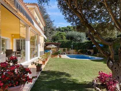 309m² house / villa for sale in Cabrils, Barcelona