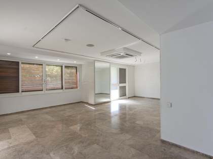250m² Wohnung mit 10m² terrasse zur Miete in Sant Francesc