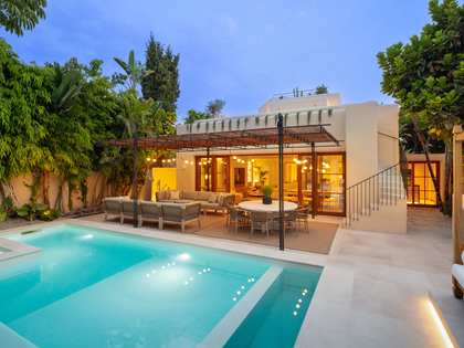 Casa / vil·la de 333m² en venda a Golden Mile, Costa del Sol