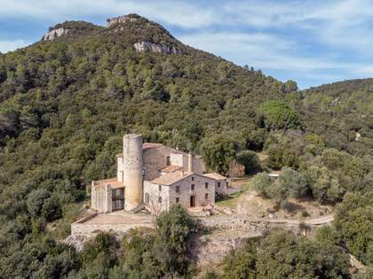 Castell / palau de 747m² en venda a La Selva, Girona