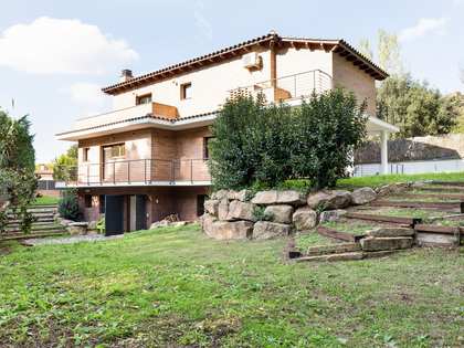 347m² house / villa with 935m² garden for sale in Valldoreix