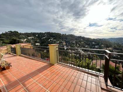 135m² haus / villa mit 46m² terrasse zum Verkauf in Sant Cugat