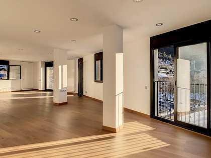233m² lägenhet med 6m² terrass till salu i Grandvalira Skidort