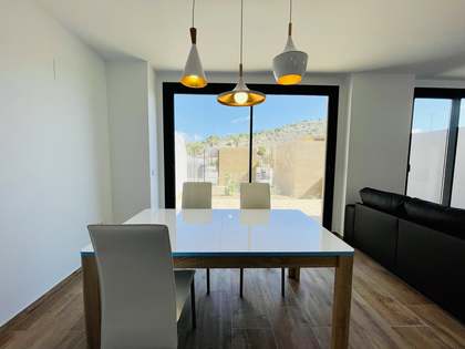 Casa / Vil·la de 126m² en venda a El Campello, Alicante