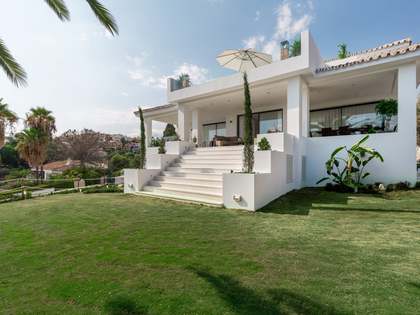 Luxury 5-bedroom Villa For Sale In Nueva Andalucía, Marbella