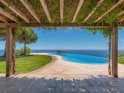 Costa Brava luxury villa for sale in Sant Feliu de Guixols