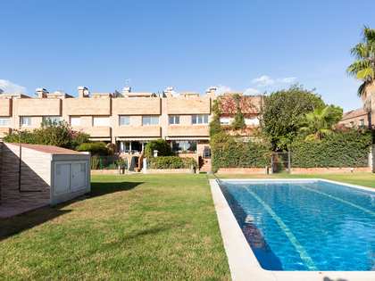 Casa / vil·la de 161m² en venda a La Pineda, Barcelona