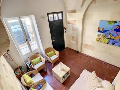 Дом / вилла 216m², 20m² террасa на продажу в Ciutadella